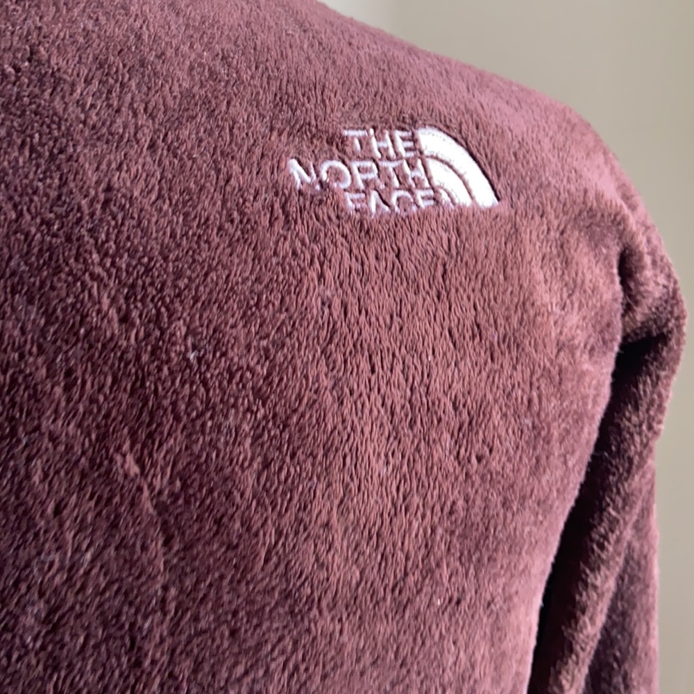The. North Face Girls Jacket - Picture 8 of 15